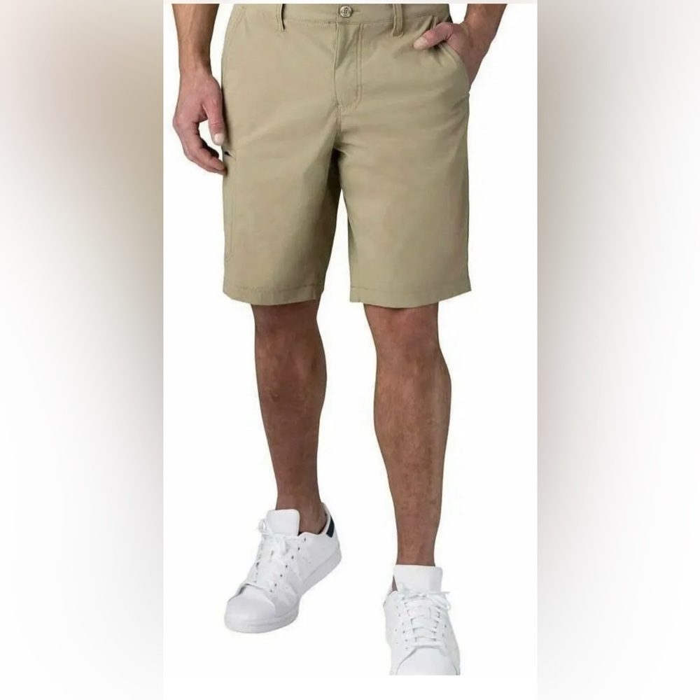 Weatherproof Vintage | Men's Trail Packable Hybrid Short | Color: Khaki | Sz: 40